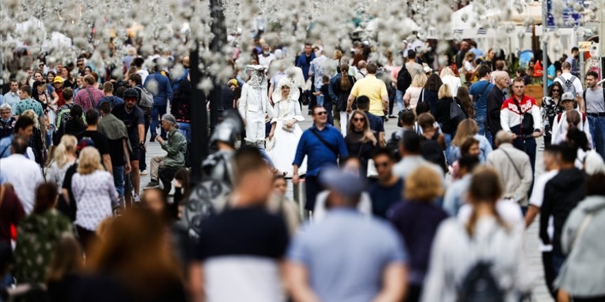 Rusya'da Kovid-19 kaynaklı "günlük en yüksek" ölü sayısı kayıtlara geçti