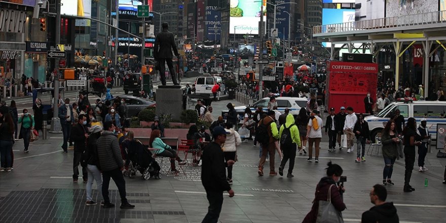 ABD'de Kovid-19 nedeniyle son 24 saatte 3 bin 124 kişi hayatını kaybetti