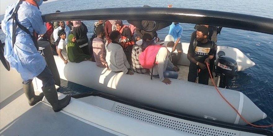 Yunanistan’ın geri ittiği 166 göçmen kurtarıldı