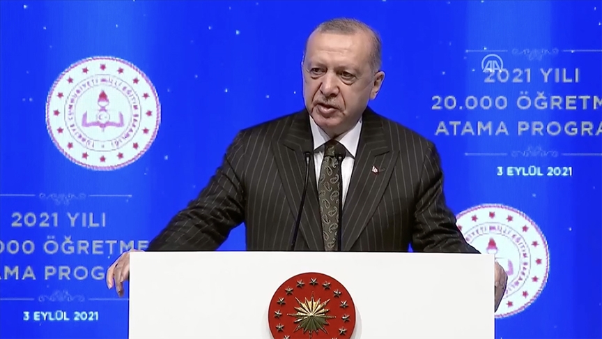 Erdoğan: Okullarımızı açık tutmakta ve en iyi eğitim öğretimi vermekte kararlıyız
