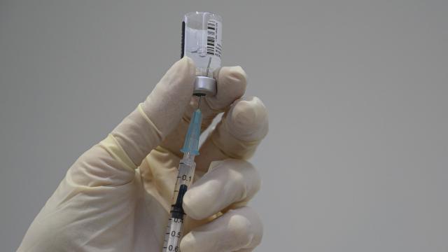Uganda, 400 bin doz COVID-19 aşısını imha edecek