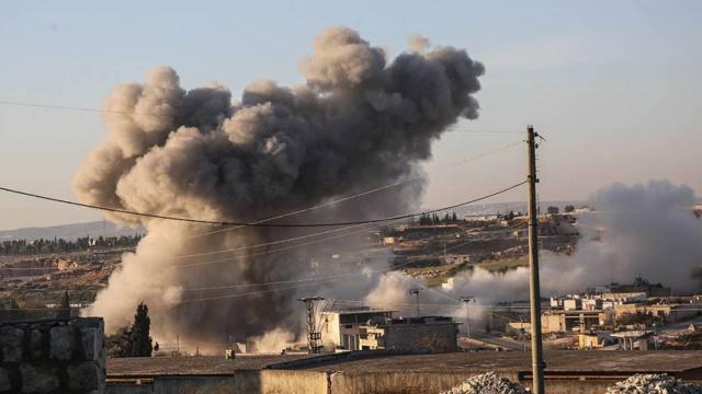 Rusya İdlib'e 15 hava saldırısı düzenledi