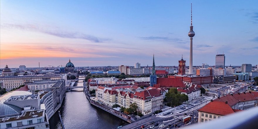 Berlin'de kira artışlarına dur demek için yapılan referandumdan 'evet' çıktı