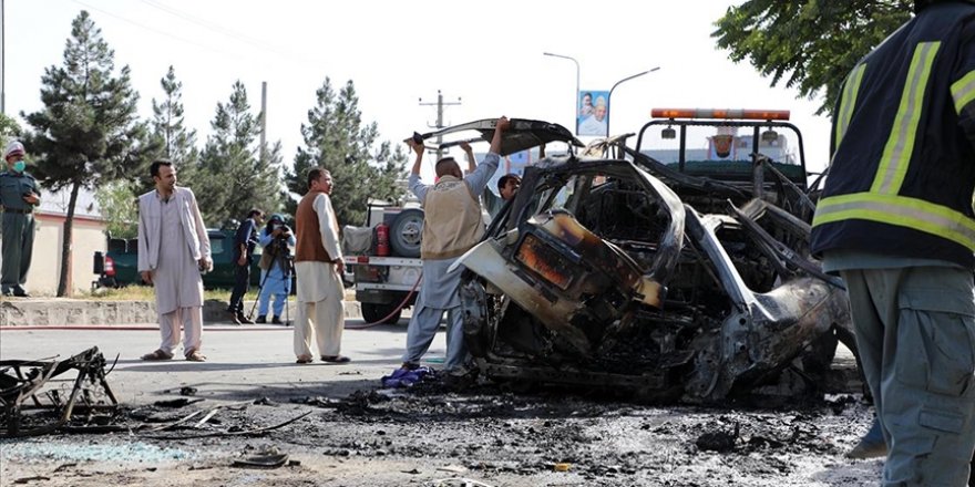 Afganistan'da Taliban aracına bombalı saldırı
