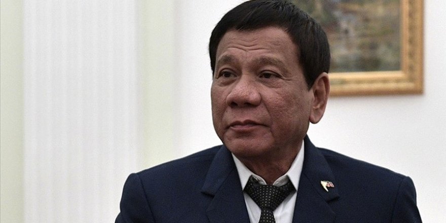 Filipinler Devlet Başkanı Duterte siyaseti bırakacağını duyurdu