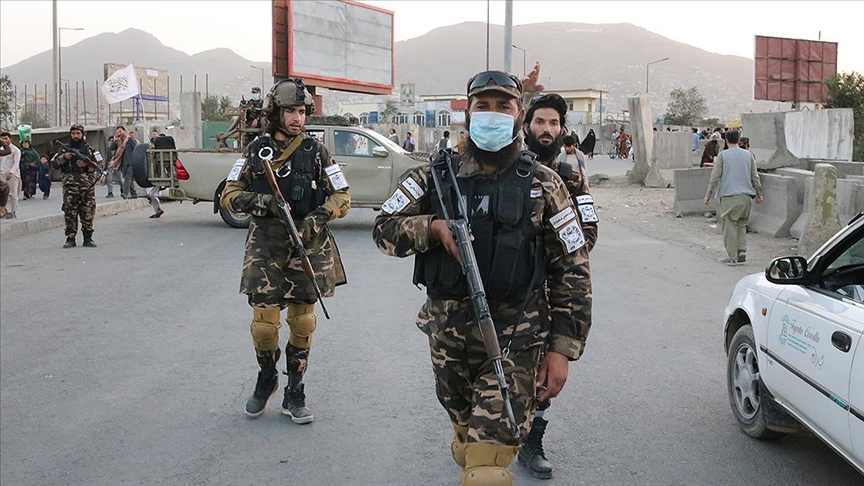 Afganistan'ın kuzeyindeki bir camiye bombalı saldırı düzenlendi