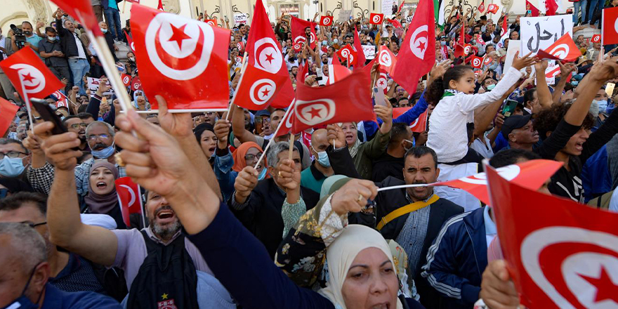 Tunus'ta hakimler açlık grevine hazırlanıyor