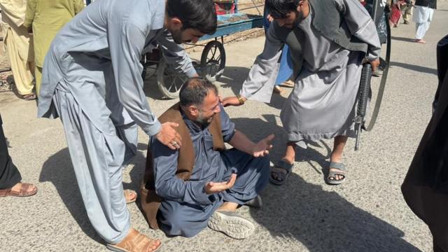 Afganistan'daki cami saldırısını IŞİD üstlendi