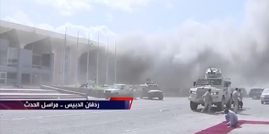 Aden Havalimanında bombalı saldırı