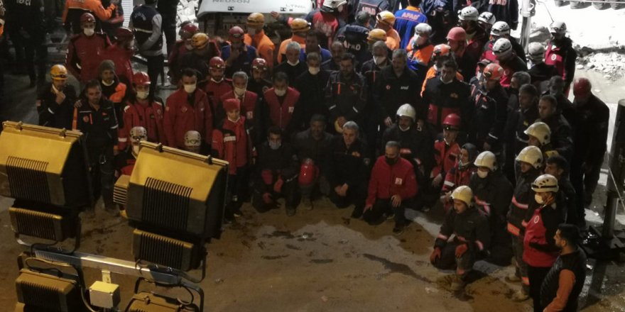 Malatya'da çöken binadaki arama kurtarma çalışmaları tamamlandı