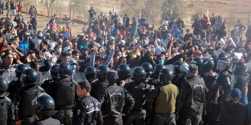 Tunus'taki protestolara müdahale
