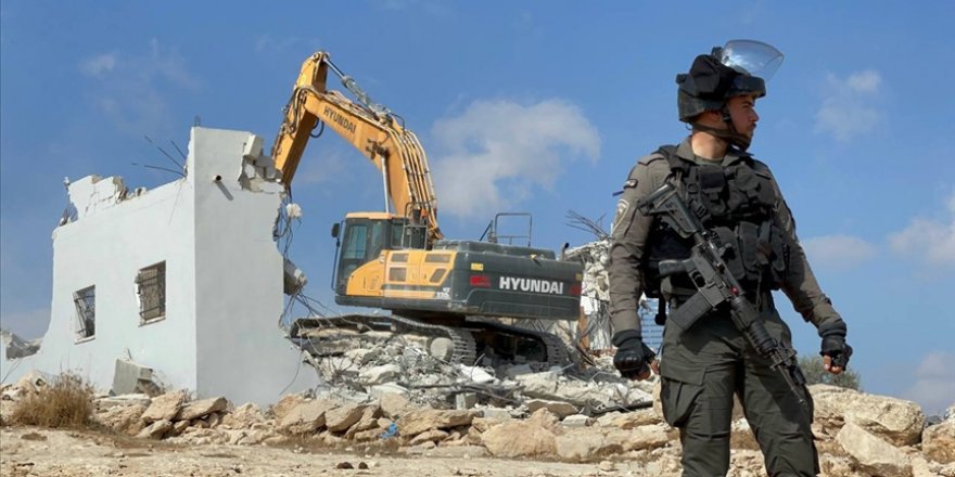 İşgal güçleri Kudüs’te Filistinlilere ait bir evi yıktı