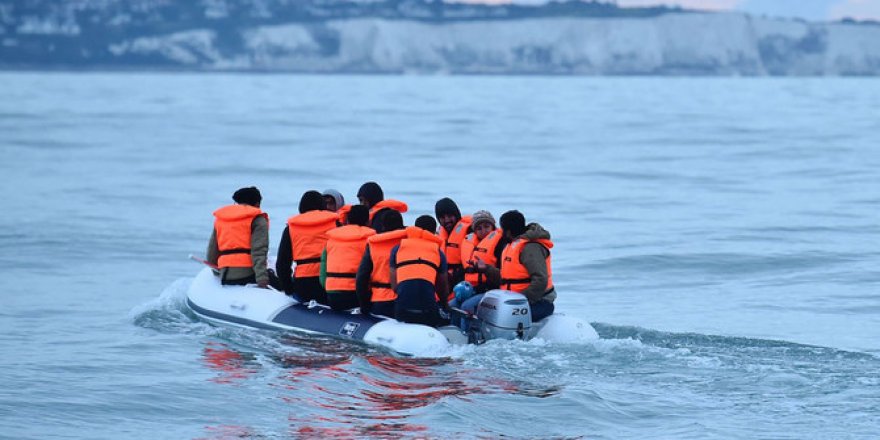 Göçmenleri taşıyan botun batmasına kamuoyu, “Bu normal değil” diyor