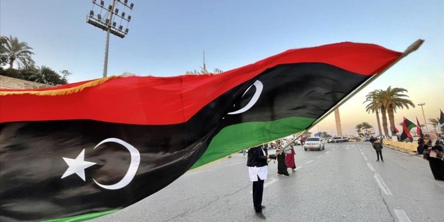 Libya Seçim Komisyonu cumhurbaşkanı adaylarından birini 'askeri güç' kullanmakla suçladı