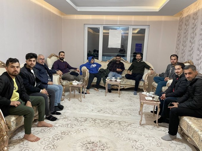 Özgür-Der Ankara şubesi mensupları, ırkçı saldırıya uğrayan Afgan aileyi ziyaret etti