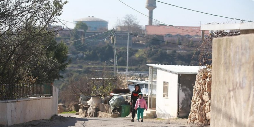 Batı Şeria'da Siyonist yerleşimcilerden Filistin köyüne ırkçı saldırı