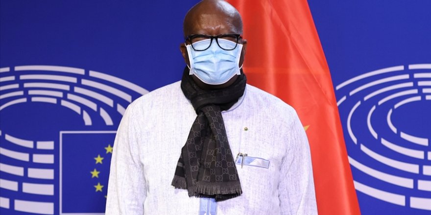 Burkina Faso'da darbe: Cumhurbaşkanı askerlerce alıkonuldu