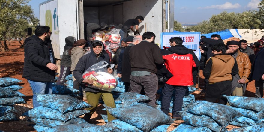 Çadır kampta kalan ailelere yardım dağıtımı gerçekleştirildi