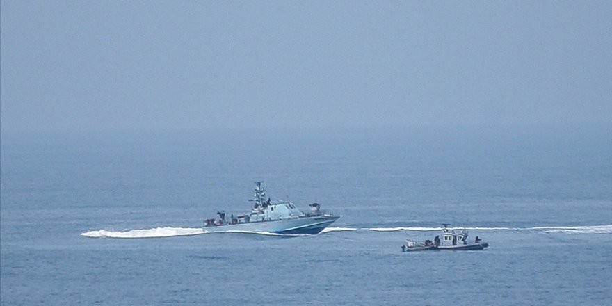 Siyonist İsrail Gazze açıklarında 7 Filistinli balıkçıyı gözaltına aldı