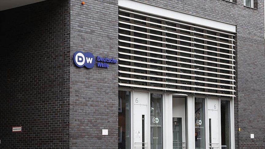 Söz konusu İsrail olursa: Deutsche Welle 2 Filistinli gazeteciyi daha işten çıkardı