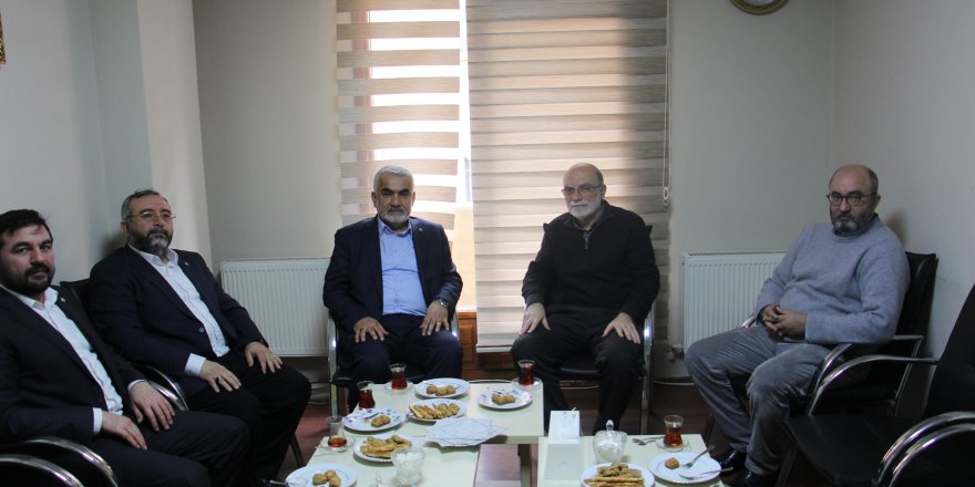 HÜDA-PAR'dan Özgür-Der'e ziyaret