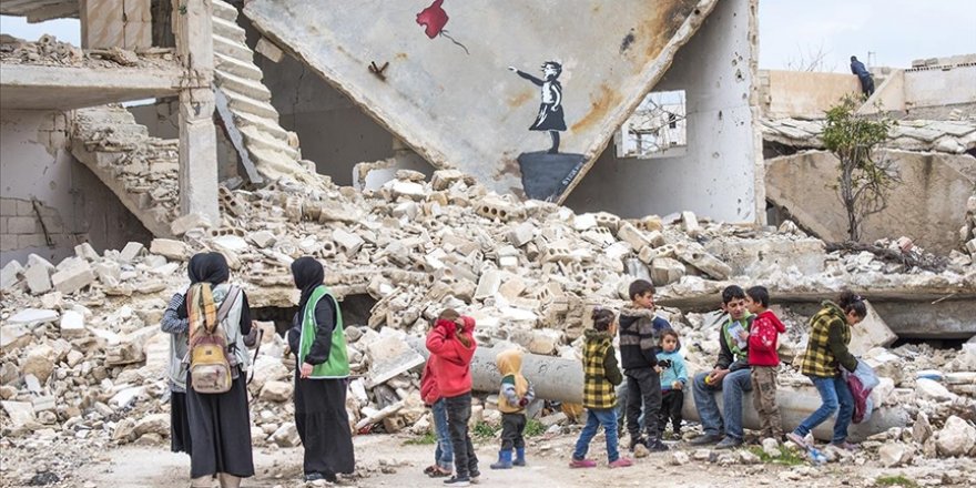 Bomba ve silah seslerinin minik tanıkları: Suriyeli çocuklar