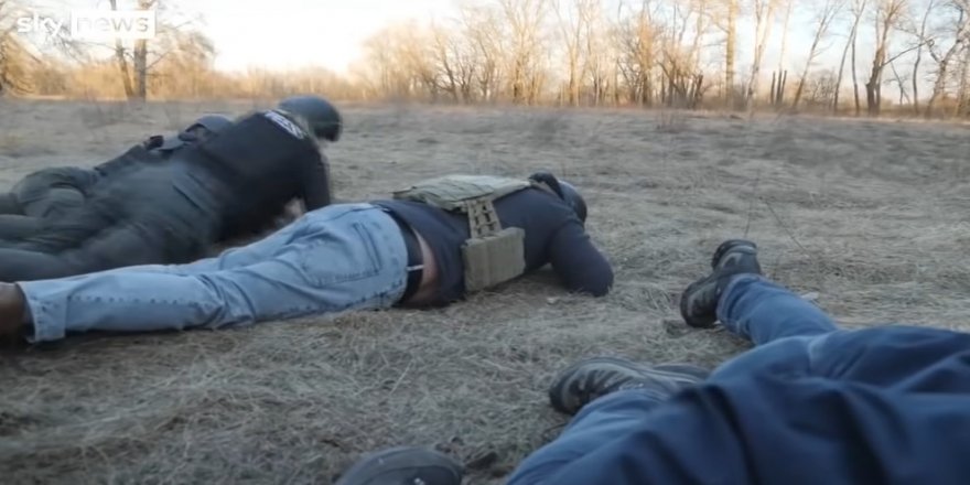 Rusya’nın yeni savaş taktiği: Güvenlik koridorunu kullanan sivilleri bombalamak!