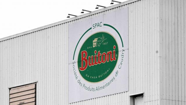 Fransa'da Buitoni pizzaları üreten Nestle'nin merkezinde arama