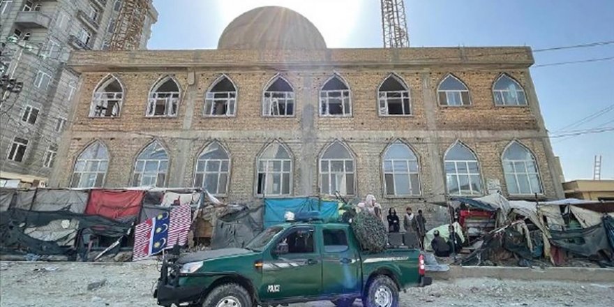 Afganistan'da camide patlama: 10 ölü