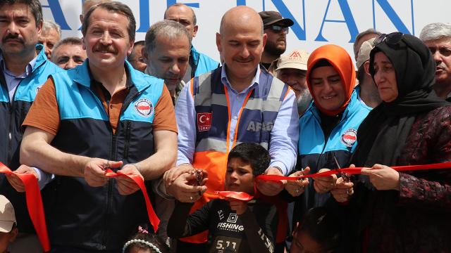 Süleyman Soylu, İdlib'de yetim köyü açılışı yaptı