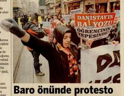 Baro Önünde Protesto