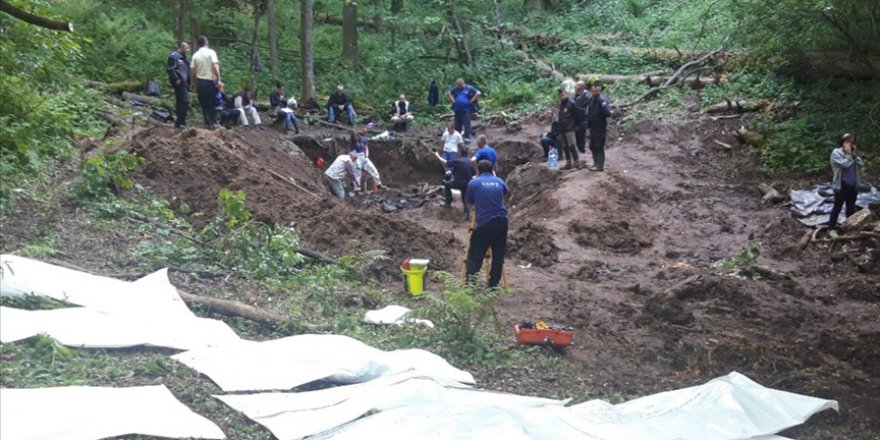 Bosna’daki toplu mezarda 15 kişinin kemik kalıntılarına ulaşıldı