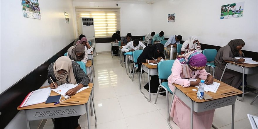 Sudan'da YTB'nin "Türkiye Bursları"na yaklaşık 10 bin kişi başvurdu