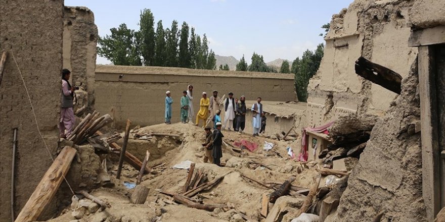 Afganistan'daki depremde hayatını kaybedenlerin sayısı 1150'ye yükseldi