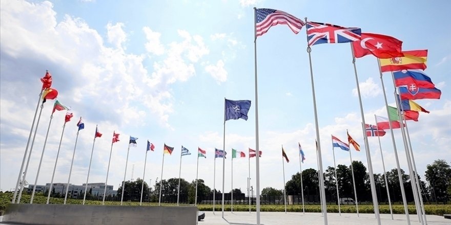 İsveç ve Finlandiya'nın NATO'ya katılım protokolleri imzalandı