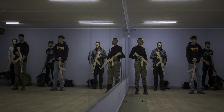 Ukrayna'da yabancı askerlerin sözleşme süreleri uzatıldı
