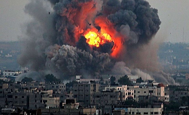 Siyonist işgal çetesi, Gazze'ye bombardıman başlattı