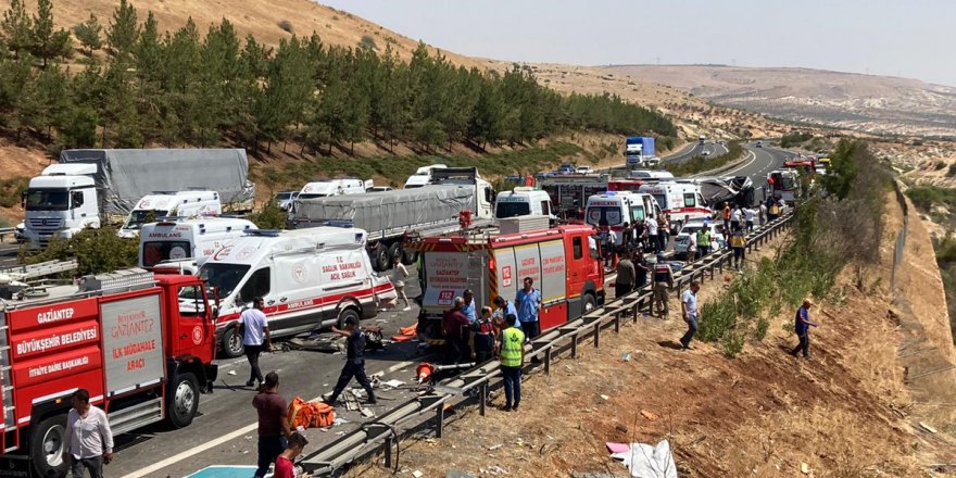 Gaziantep'te katliam gibi kaza: 15 kişi hayatını kaybetti