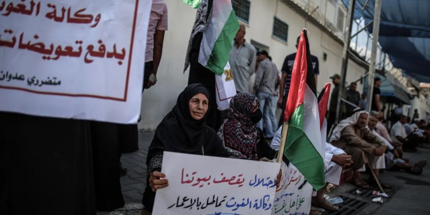 Filistinli öğrenciler, İsrail müfredatını protesto ediyor