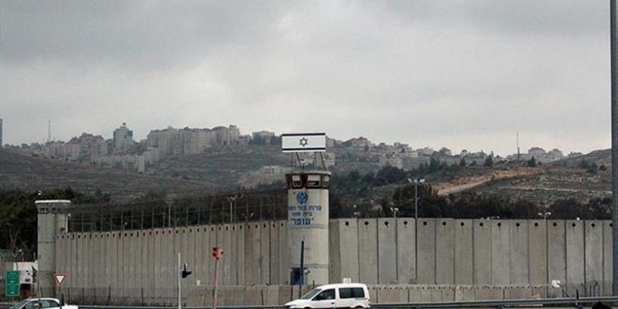 Siyonist İsrail, Batı Şeria'nın tamamında Filistinli tutukluların ziyaretlerini iptal etti