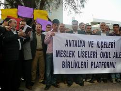Antalya'da Danıştay'ın Katsayı Kararı Protesto Edildi