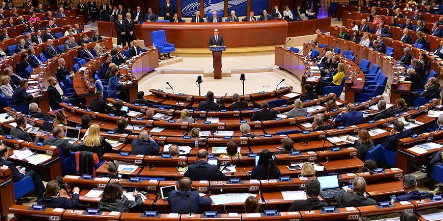 AK Parti’nin "başörtüsüne anayasal güvence" ve “aileyi koruma” paketinde neler var?