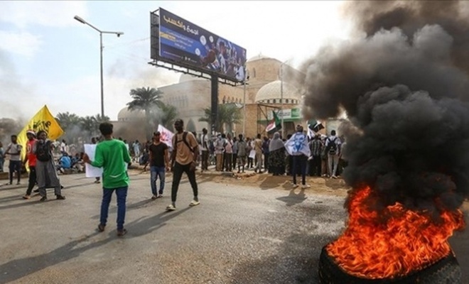 Sudan'da darbe karşıtı gösteriler yeniden başladı