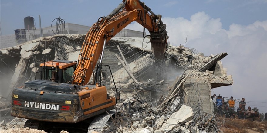 İşgal güçleri Batı Şeria'da Filistinlilere ait 6 evi yıktı