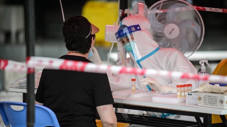 Çin'de iPhone üreten fabrikada Kovid-19 nedeniyle 300 bin işçi karantinada