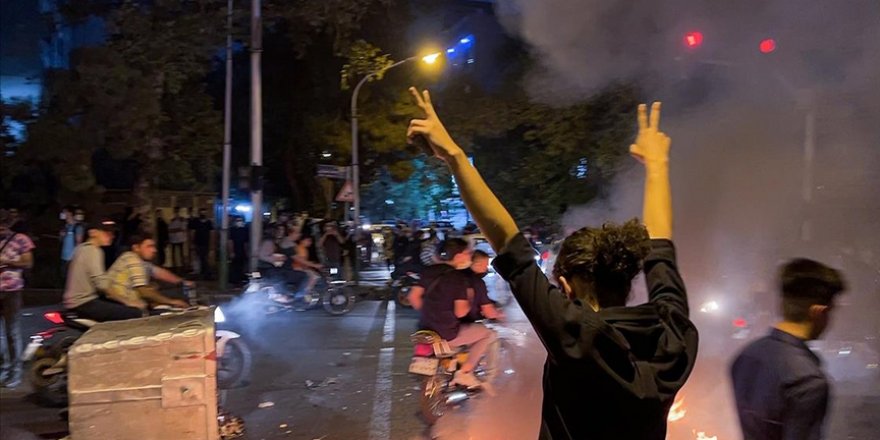 İran’da protestolara katılanlara yönelik yargılamalarda ikinci idam cezası verildi