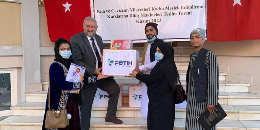 Fetih Vakfı'ndan Afganistan'a dikiş makinesi yardımı