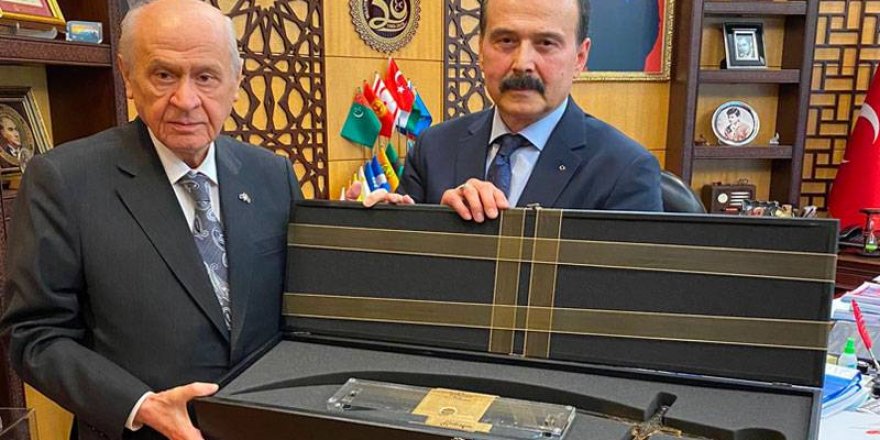 Suç örgütü liderliğinden hapis yatan Kürşad Yılmaz'dan BİM CEO'suna tehdit