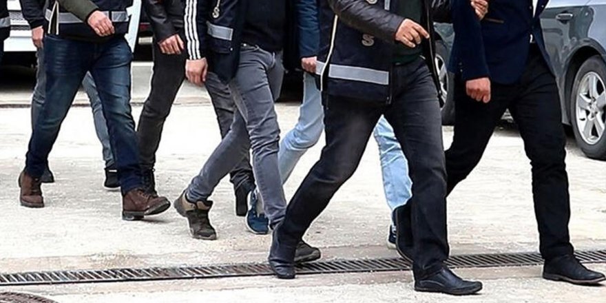 'Silindir Operasyonu'nda 400 gözaltı