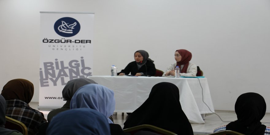 Özgür-Der Üniversite Gençliği kitap forumlarına devam ediyor!